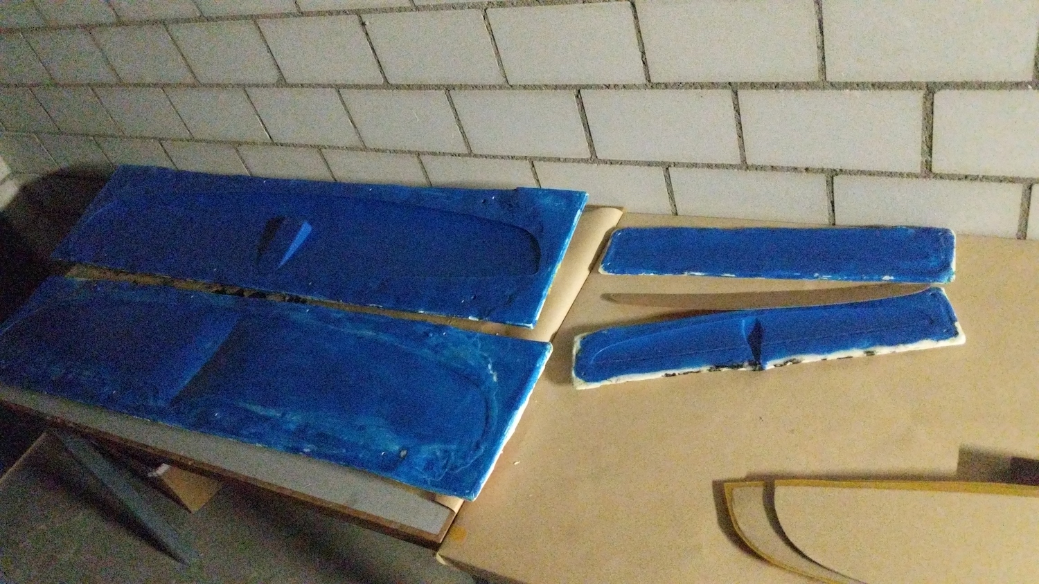 Molds for Axis 1150 front wing and Axis 460 back wing